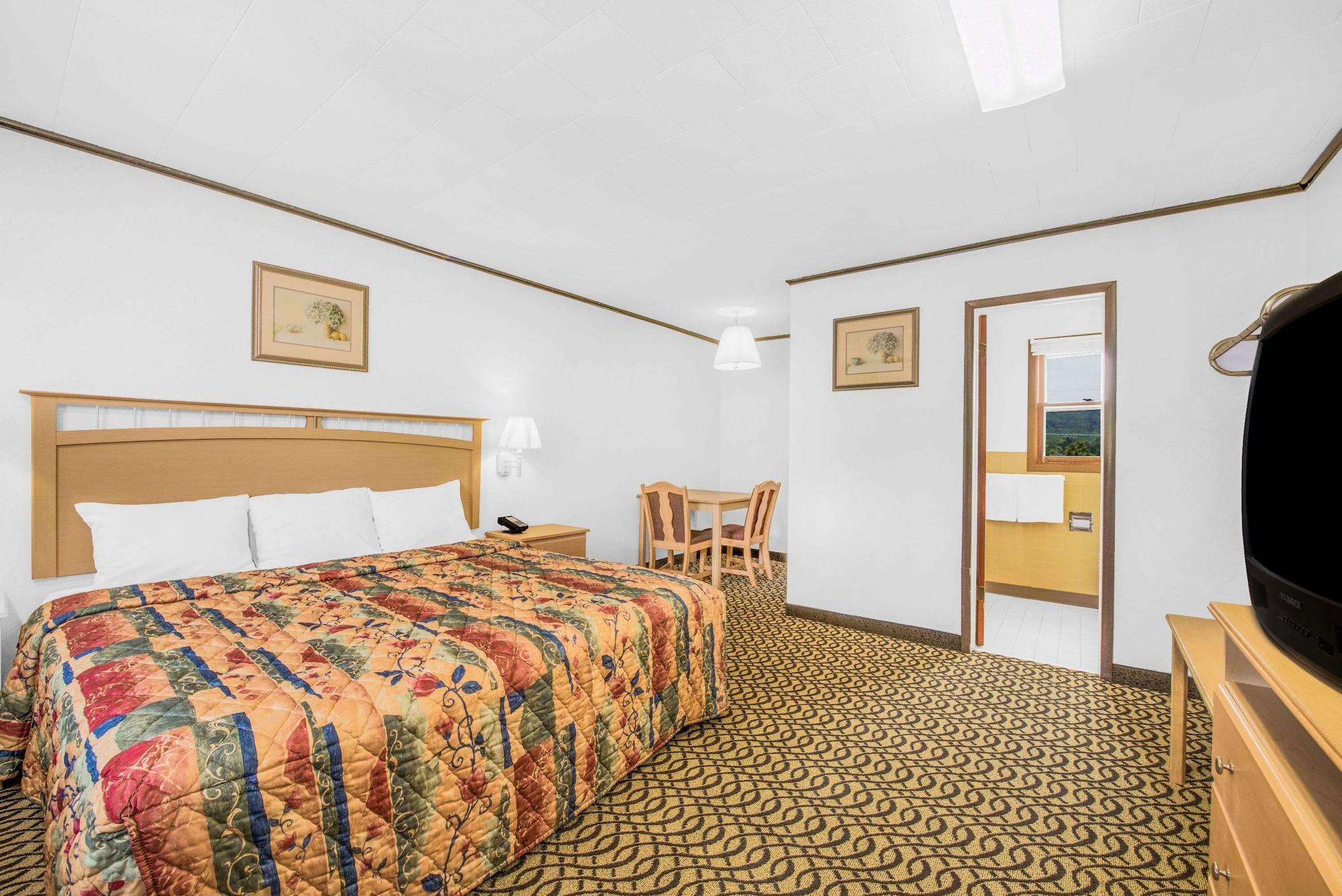 Knights Inn Pine Grove Pine Grove  Extérieur photo