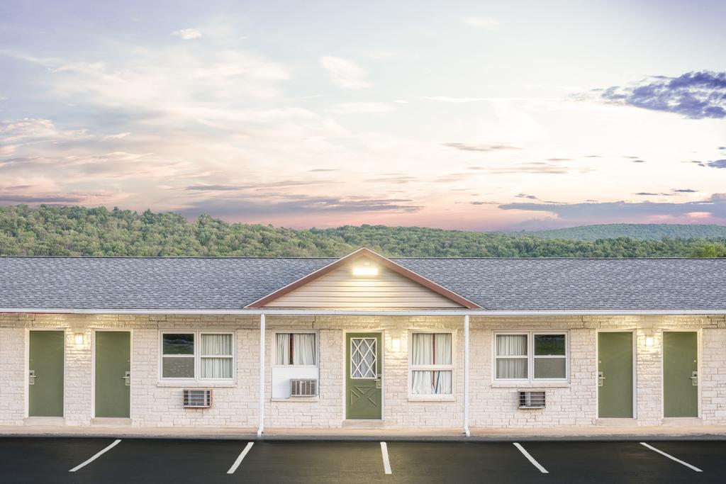 Knights Inn Pine Grove Pine Grove  Extérieur photo