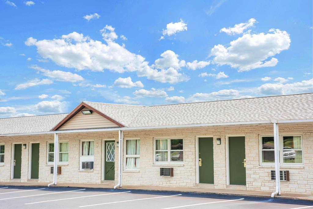 Knights Inn Pine Grove Pine Grove  Extérieur photo